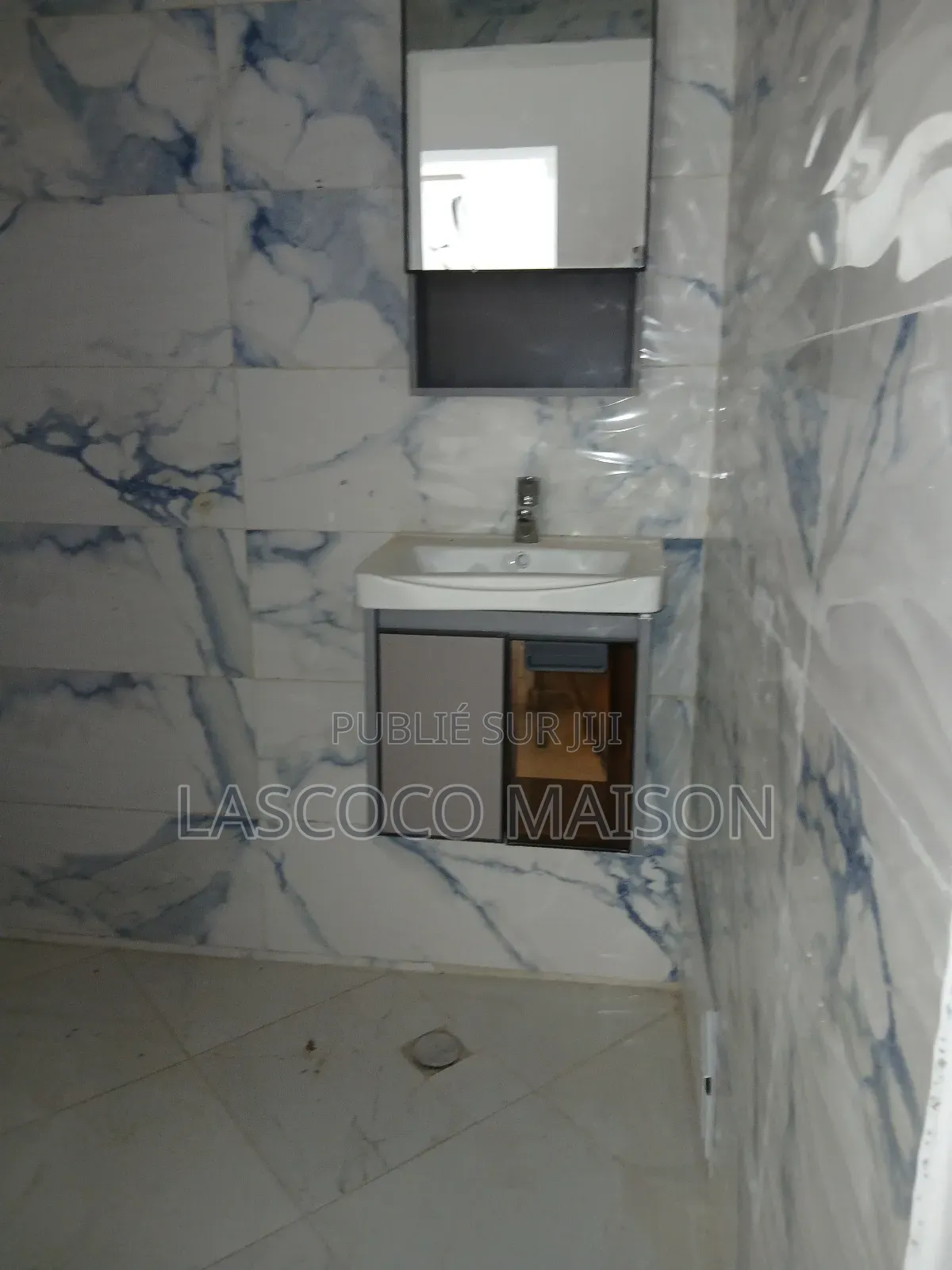 2chbre Appartement dans Lascoco Maison, Cocody à Louer