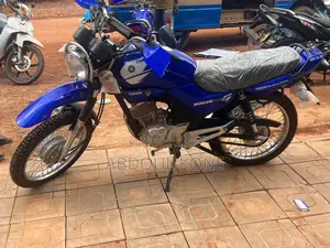 Neuf Yamaha YBR125 2022 Bleu