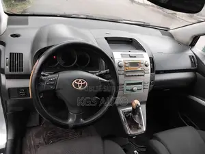 Toyota Corolla Verso 1.6 VVT-i 2005 Bleu