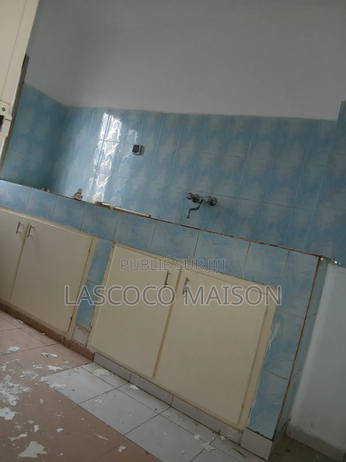 1chbre Appartement dans Lascoco Maison, Cocody à Louer
