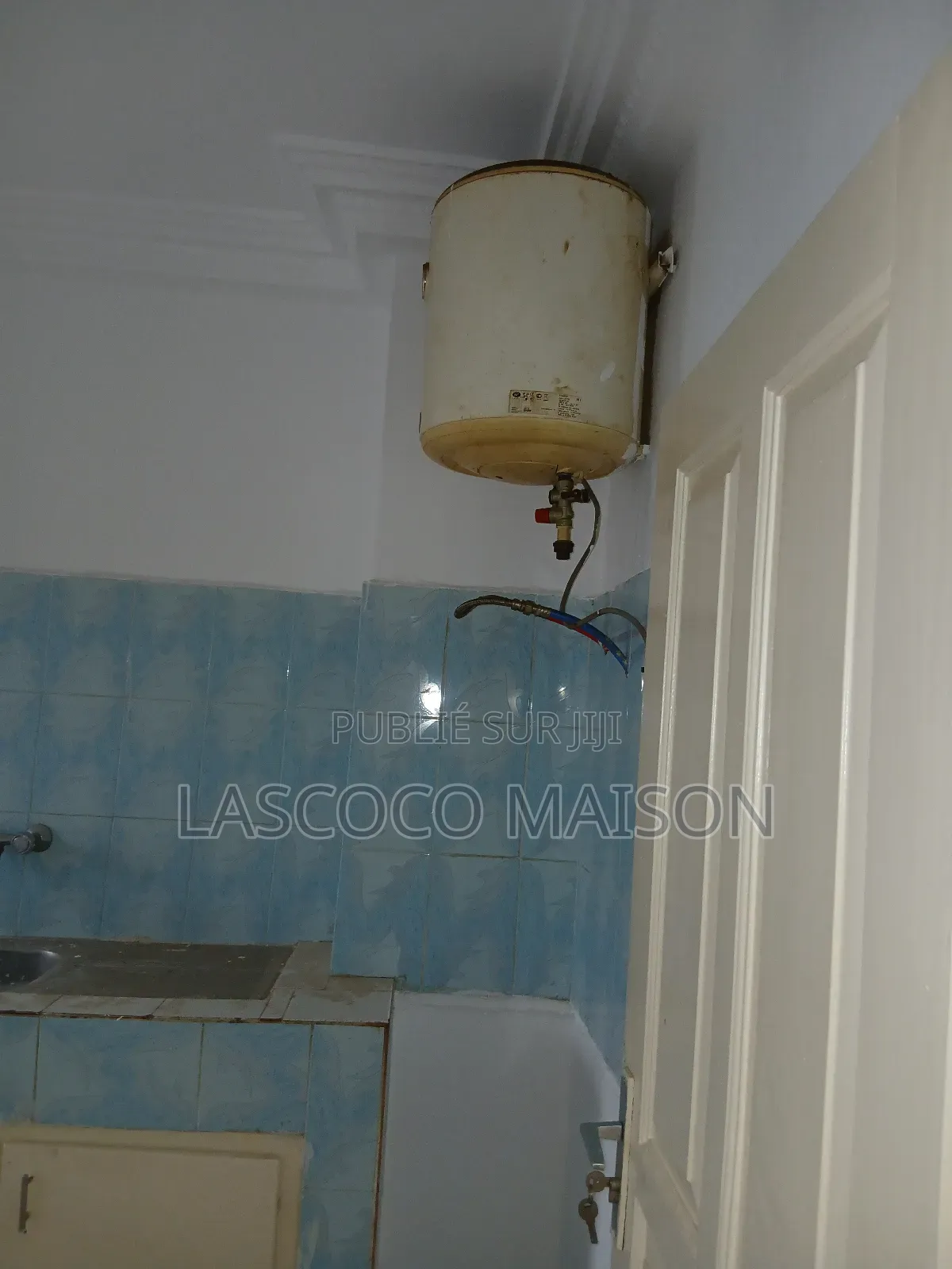 1chbre Appartement dans Lascoco Maison, Cocody à Louer