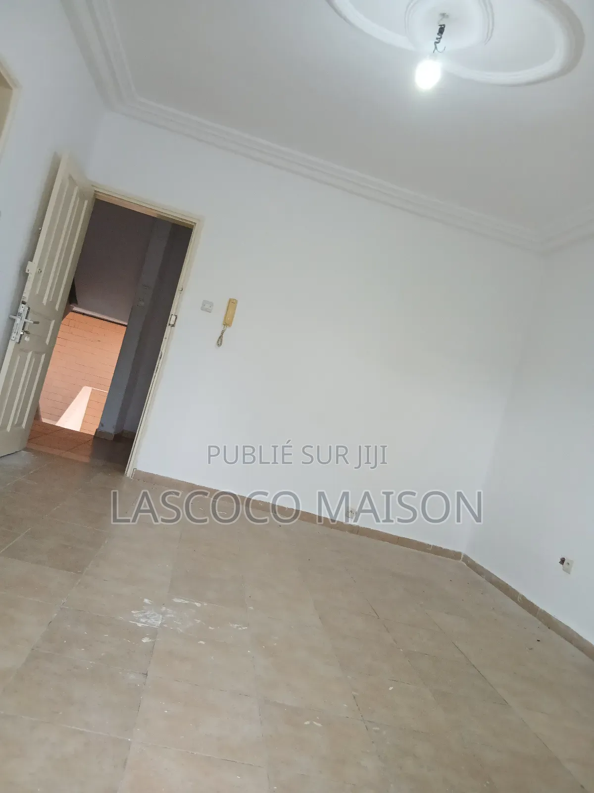 1chbre Appartement dans Lascoco Maison, Cocody à Louer