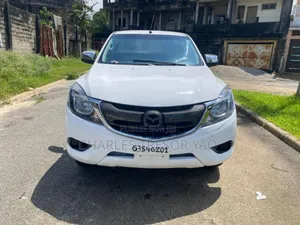 Photo - Mazda BT-50 2016 Blanc