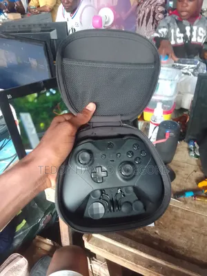 Photo - Manette Élite Xbox