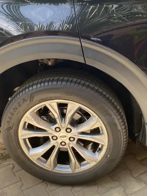 Ford Explorer XLT 2023 Noir