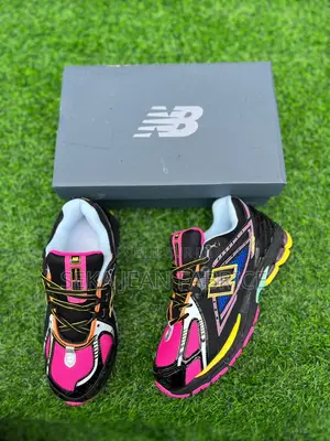 Baskets New Balance 1906