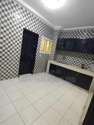 3chbre Appartement dans Cocody à Louer