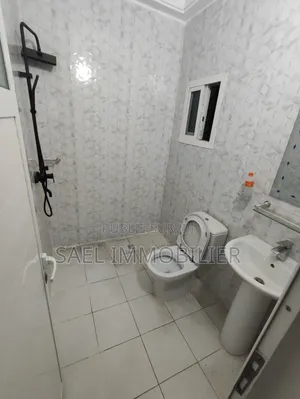 3chbre Appartement dans Cocody à Louer