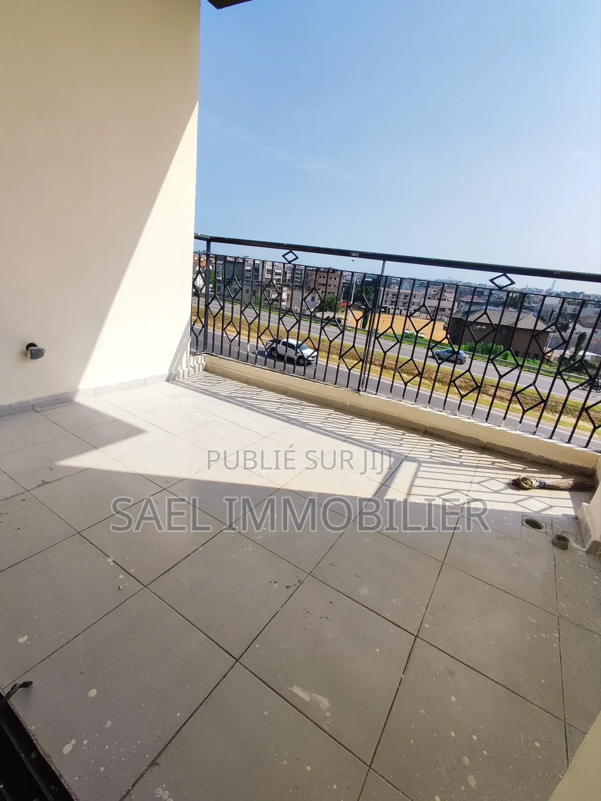 2chbre Appartement dans Sael Immobilier, Cocody à Louer