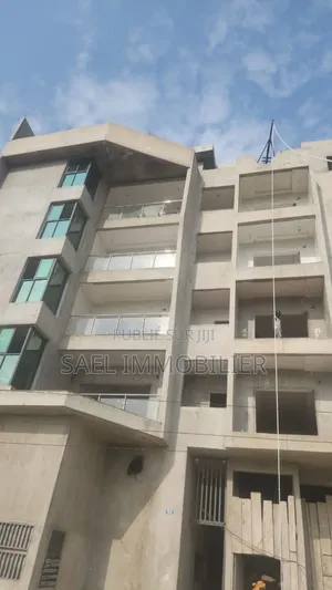 Immeuble Haut Standing À Vendre