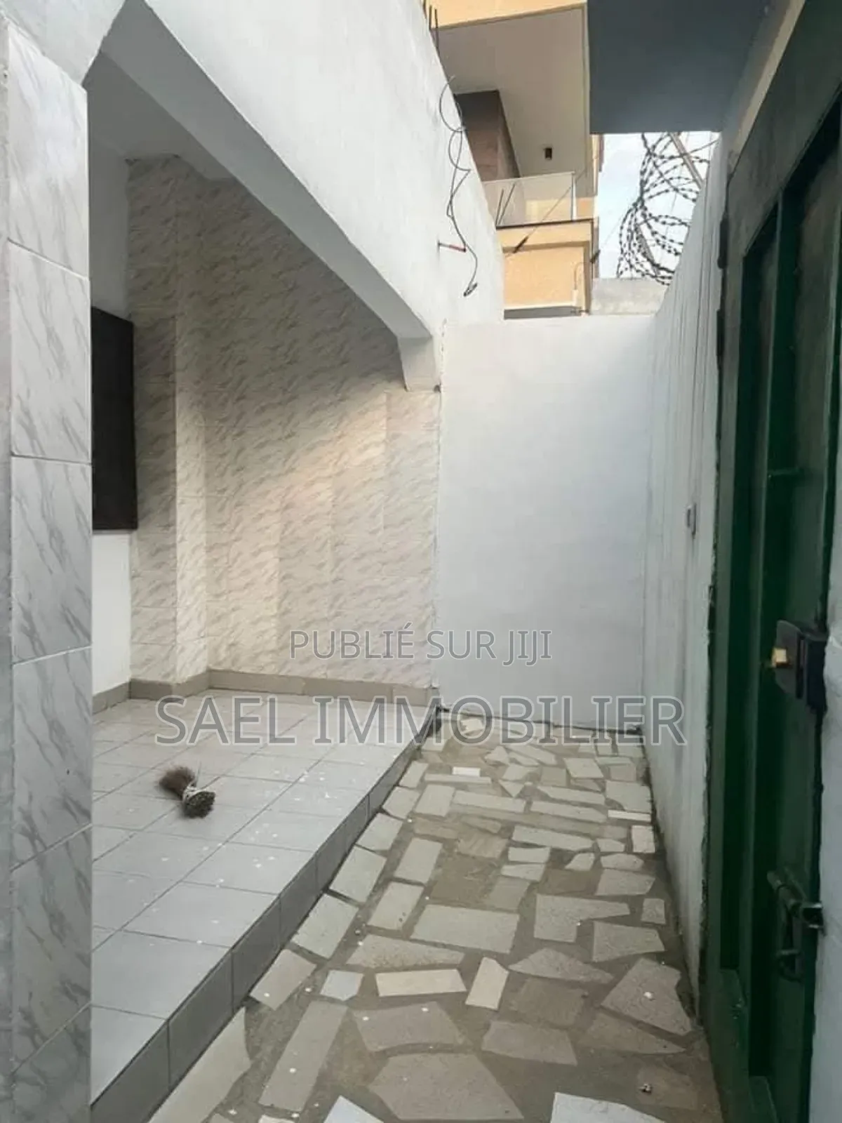 2chbre Appartement dans Sael Immobilier, Cocody à Louer