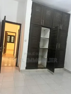 2chbre Appartement dans Sael Immobilier, Cocody à Louer