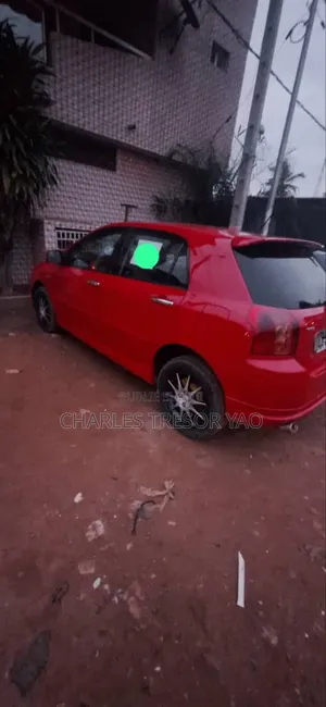 Photo - Toyota Corolla 2004 Rouge