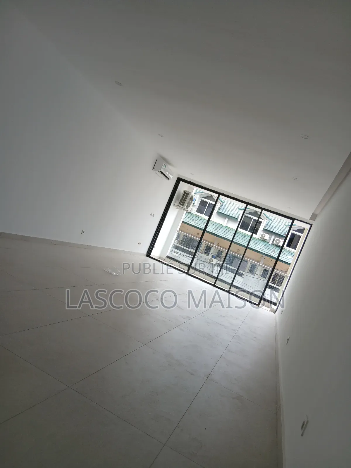 4chbre Appartement dans Lascoco Maison, Cocody à Louer