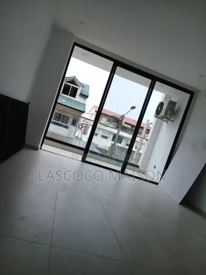 4chbre Appartement dans Lascoco Maison, Cocody à Louer