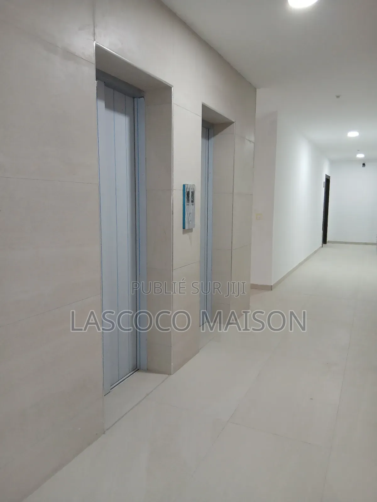 4chbre Appartement dans Lascoco Maison, Cocody à Louer
