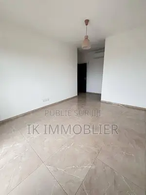 3chbre Appartement dans Ik Immobilier, Grand-Bassam à Vendre