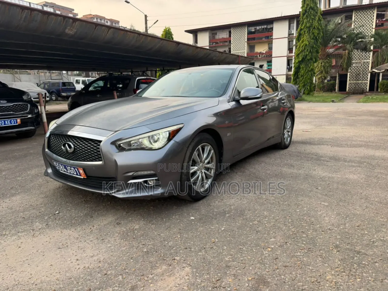 Infiniti Q50 2019 Autre