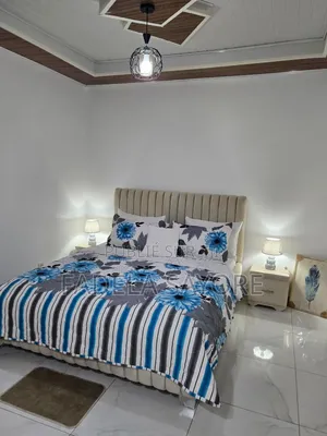 Furnished 1chbre Chambre et salon dans Résidence Falia, Cocody à Louer