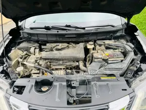 Nissan Rogue S FWD 2018 Gris