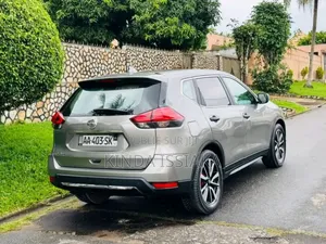 Nissan Rogue S FWD 2018 Gris