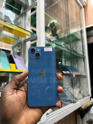 Photo - Pomme iPhone 13 128 GB Bleu