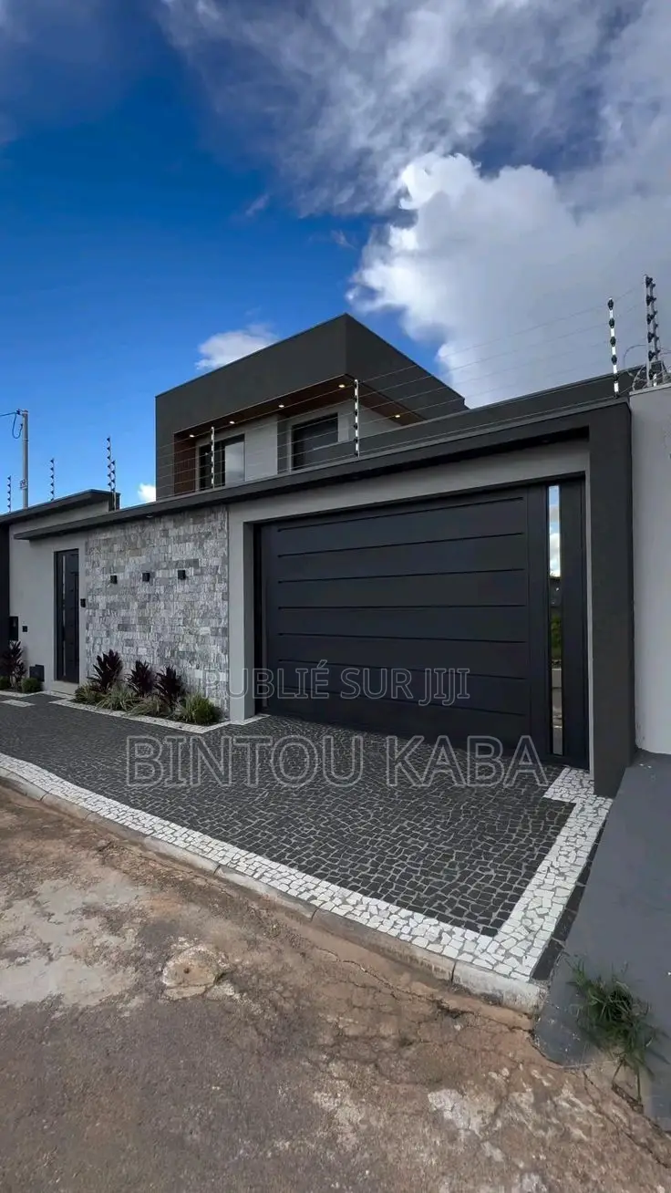 3chbre Duplex dans Luxueuse Immobilier, Cocody à Vendre
