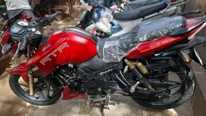 Neuf TVS Apache 180 RTR 2022 Rouge