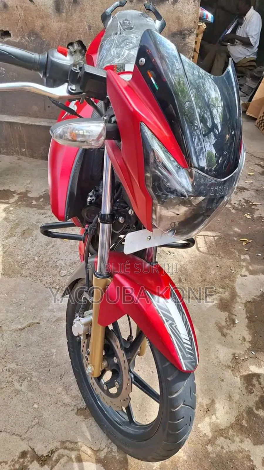 Neuf TVS Apache 180 RTR 2022 Rouge