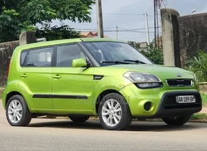 Photo - Kia Âme 2013 Vert