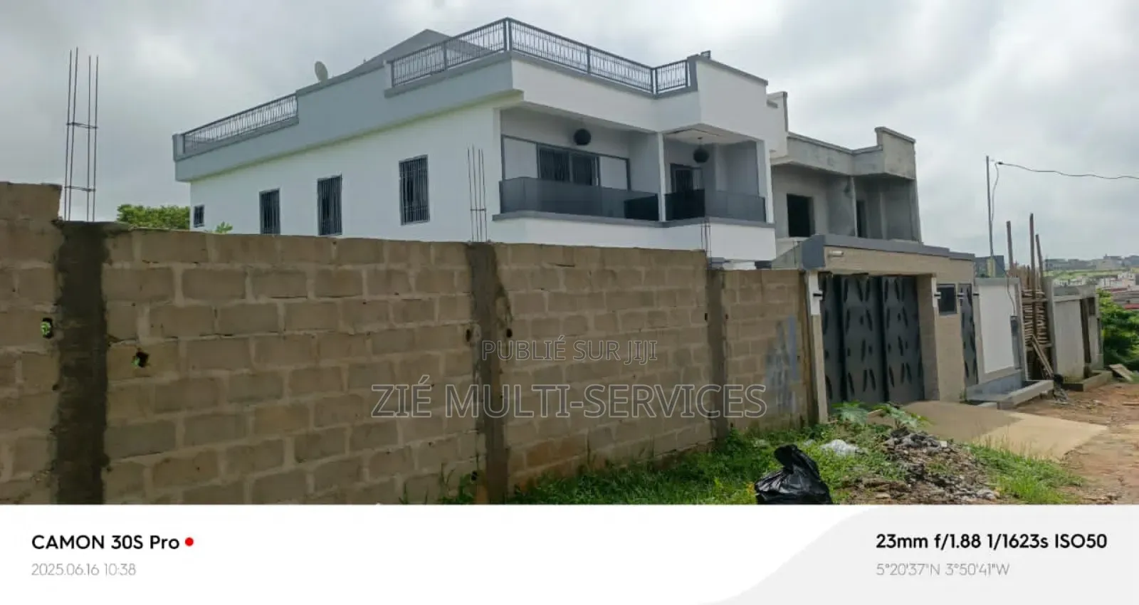 Furnished 11chbre Duplex dans Zié Multi-Service, Bingerville à Vendre