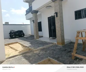 Furnished 11chbre Duplex dans Zié Multi-Service, Bingerville à Vendre