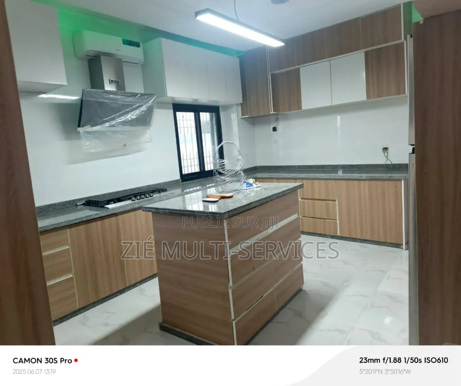 Furnished 11chbre Duplex dans Zié Multi-Service, Bingerville à Vendre