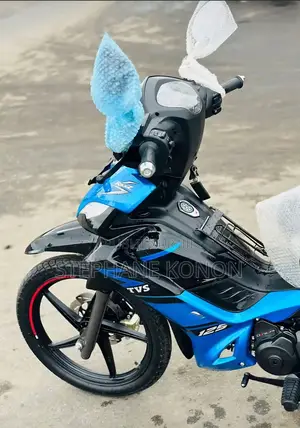 Neuf TVS HLX 125 2024 Bleu