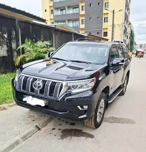 Toyota Land Cruiser Prado 2021 Noir