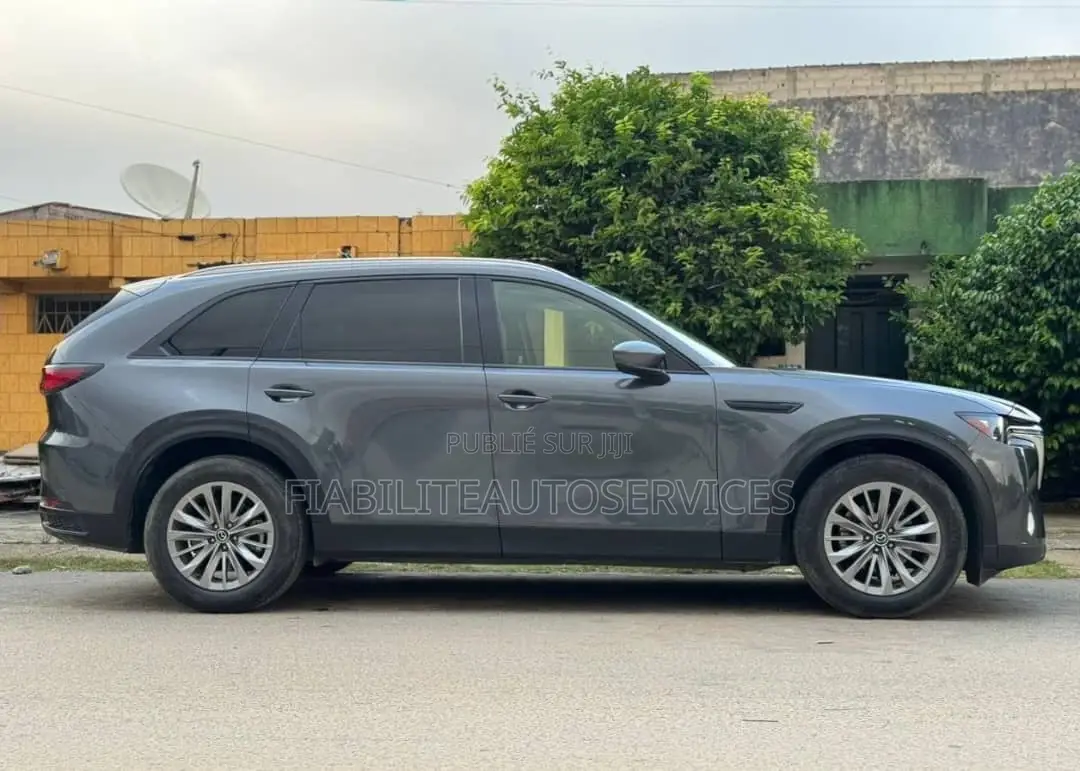 Mazda CX-90 2025 Gris