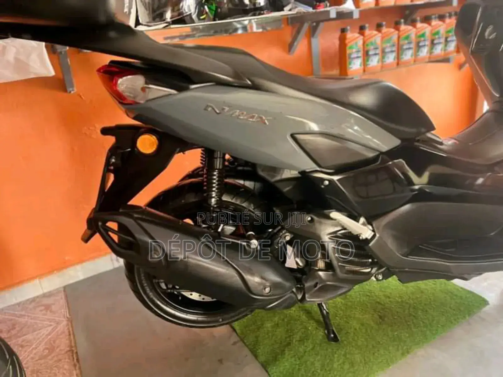 Neuf Yamaha NMAX 155 2022 Gris