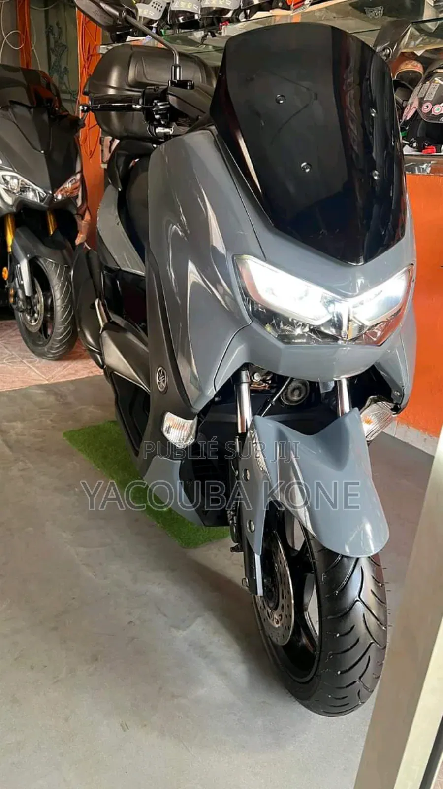 Neuf Yamaha NMAX 155 2022 Gris