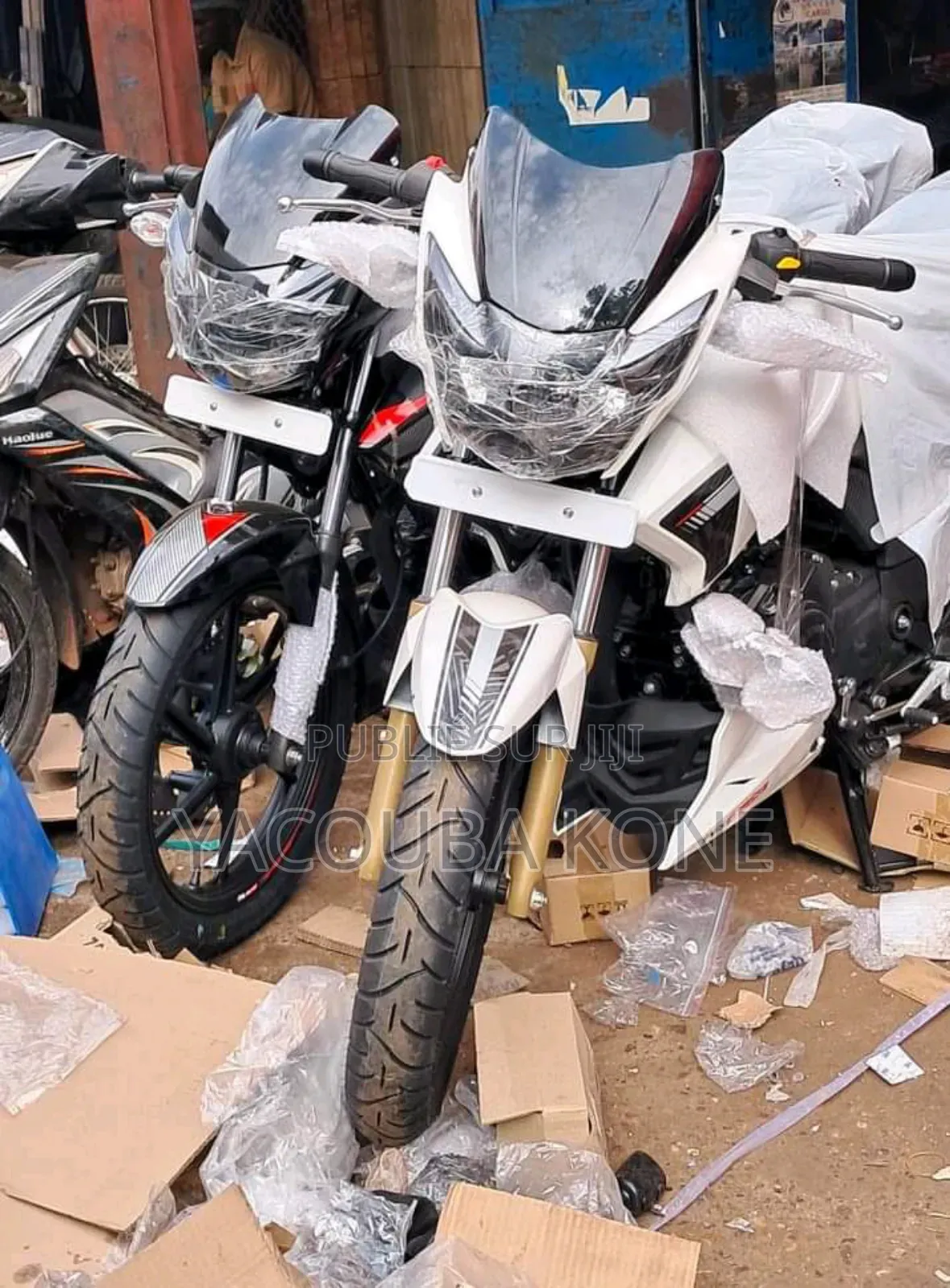 Neuf TVS Apache 180 RTR 2022 Blanc