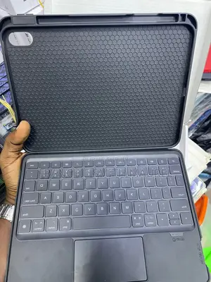 Photo - Pochette + Clavier Pour iPad 10e Génération
