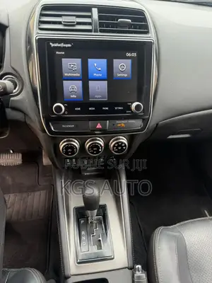 Mitsubishi RVR 2023 Noir