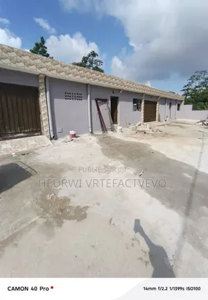 4chbre Villa dans Cocody à Vendre