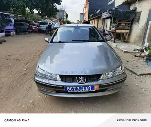 Photo - PEUGEOT 406 Coupe 2000 Gris