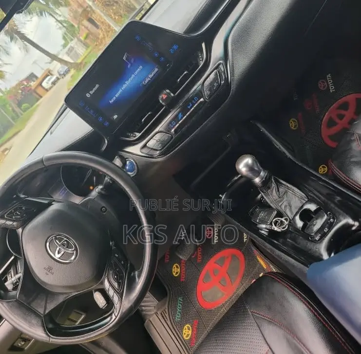 Toyota C-HR 2017 Noir