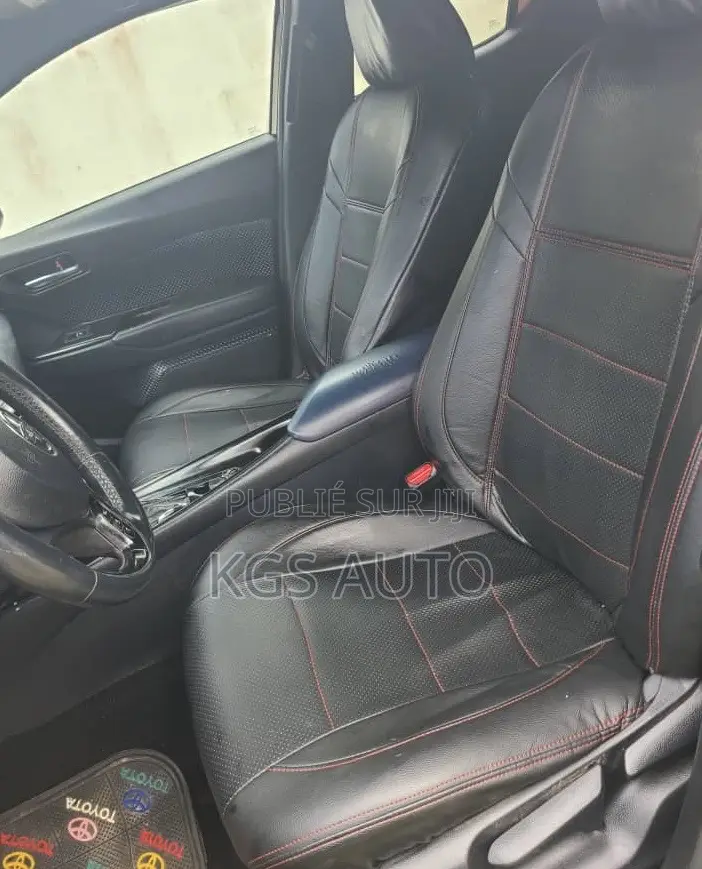 Toyota C-HR 2017 Noir