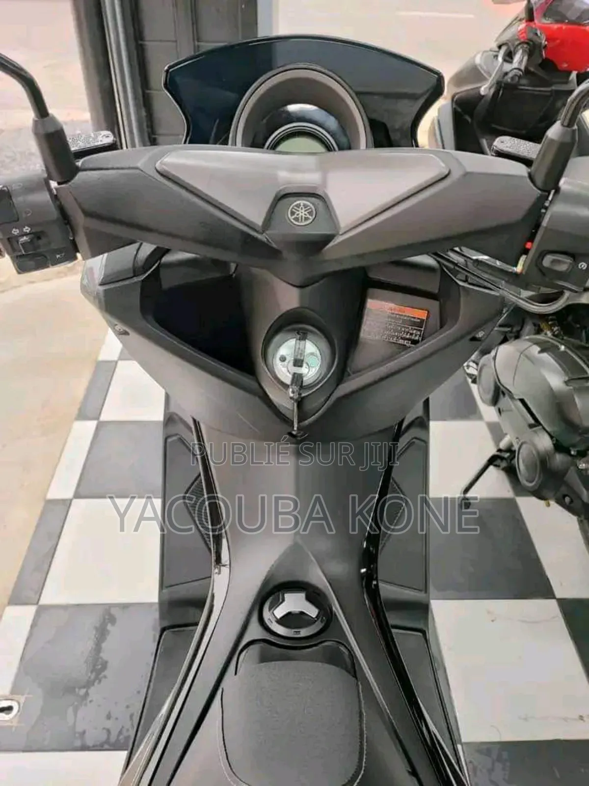 Yamaha NMAX 155 2022 Rouge