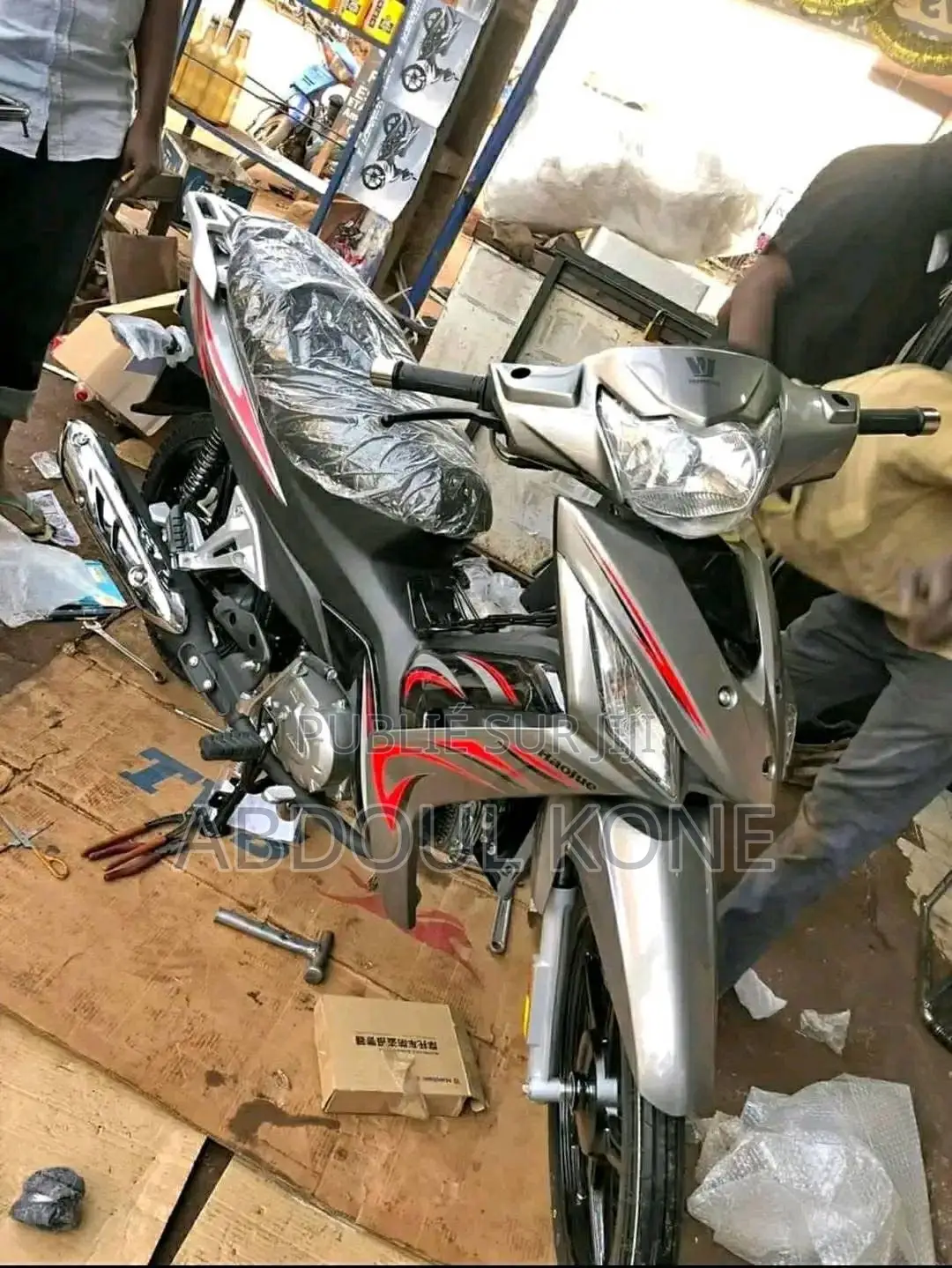 Neuf Haojue HJ110-5 2022 Gris