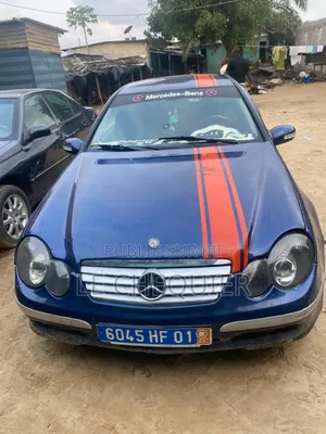 Photo - Mercedes-Benz C200 2000 Bleu