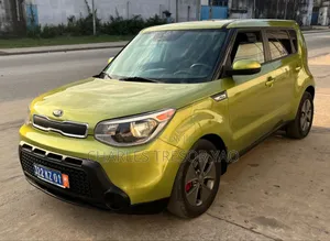 Photo - Kia Âme 2017 Vert