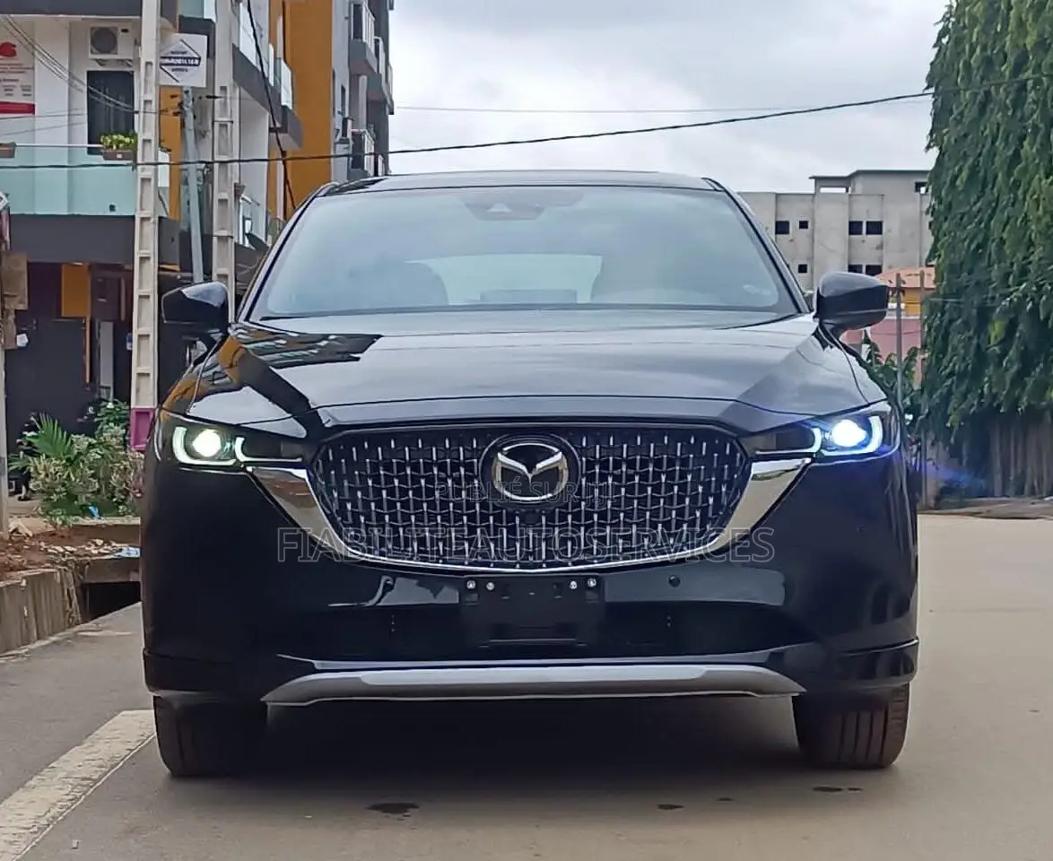 Mazda CX-5 2025 Gris